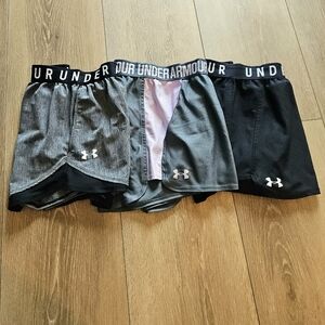 LOT / Set Of 3 Under Armour Women's Athletic Heatgear Loose Workout Shorts M